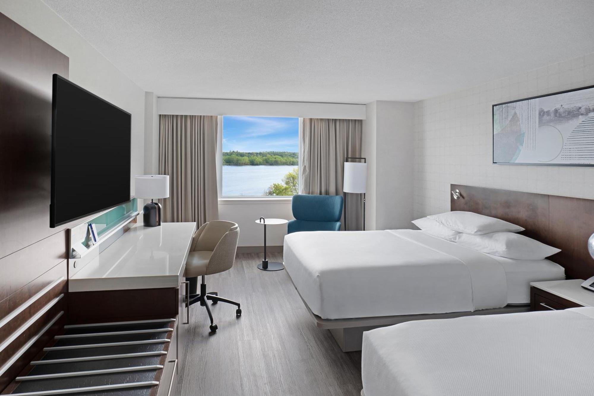 Delta Hotels by Marriott Fredericton Exteriör bild