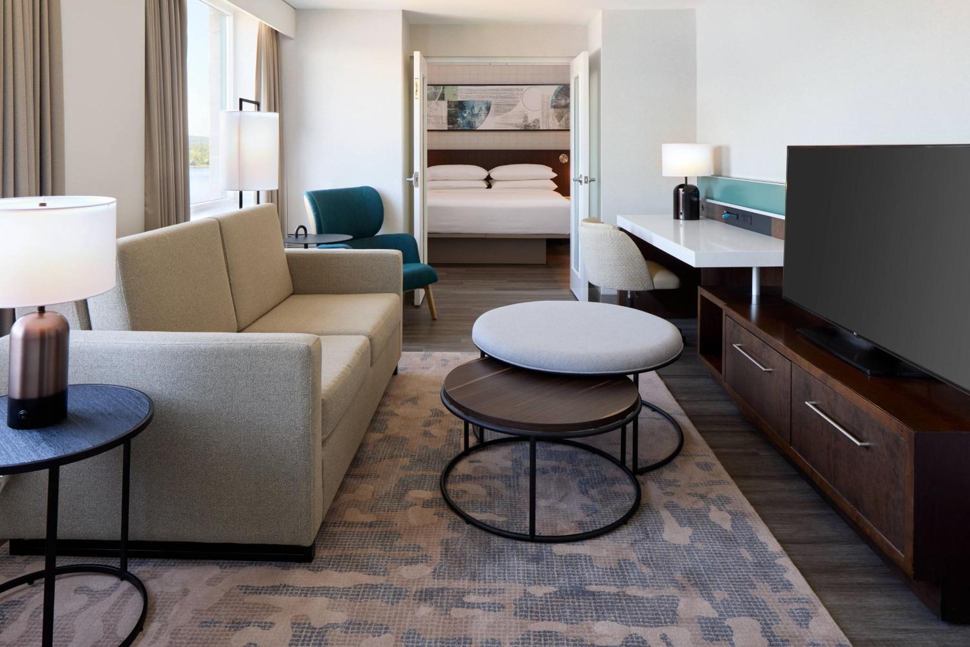 Delta Hotels by Marriott Fredericton Exteriör bild