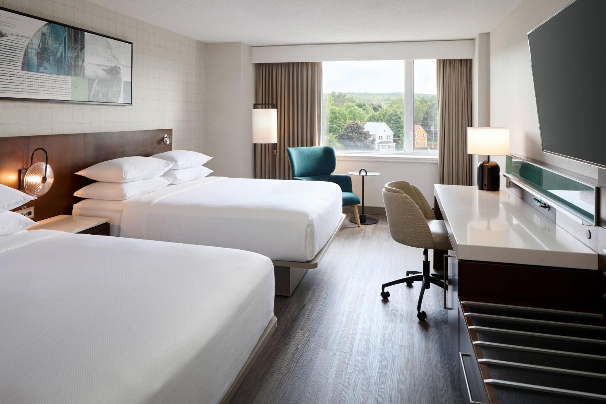 Delta Hotels by Marriott Fredericton Exteriör bild