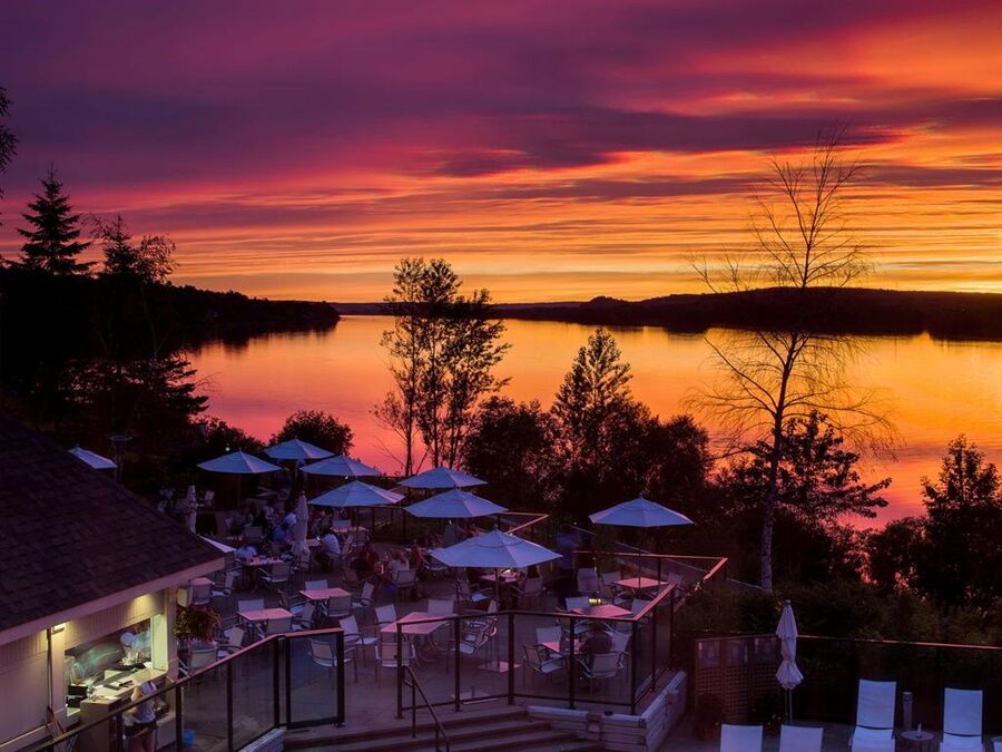 Delta Hotels by Marriott Fredericton Exteriör bild